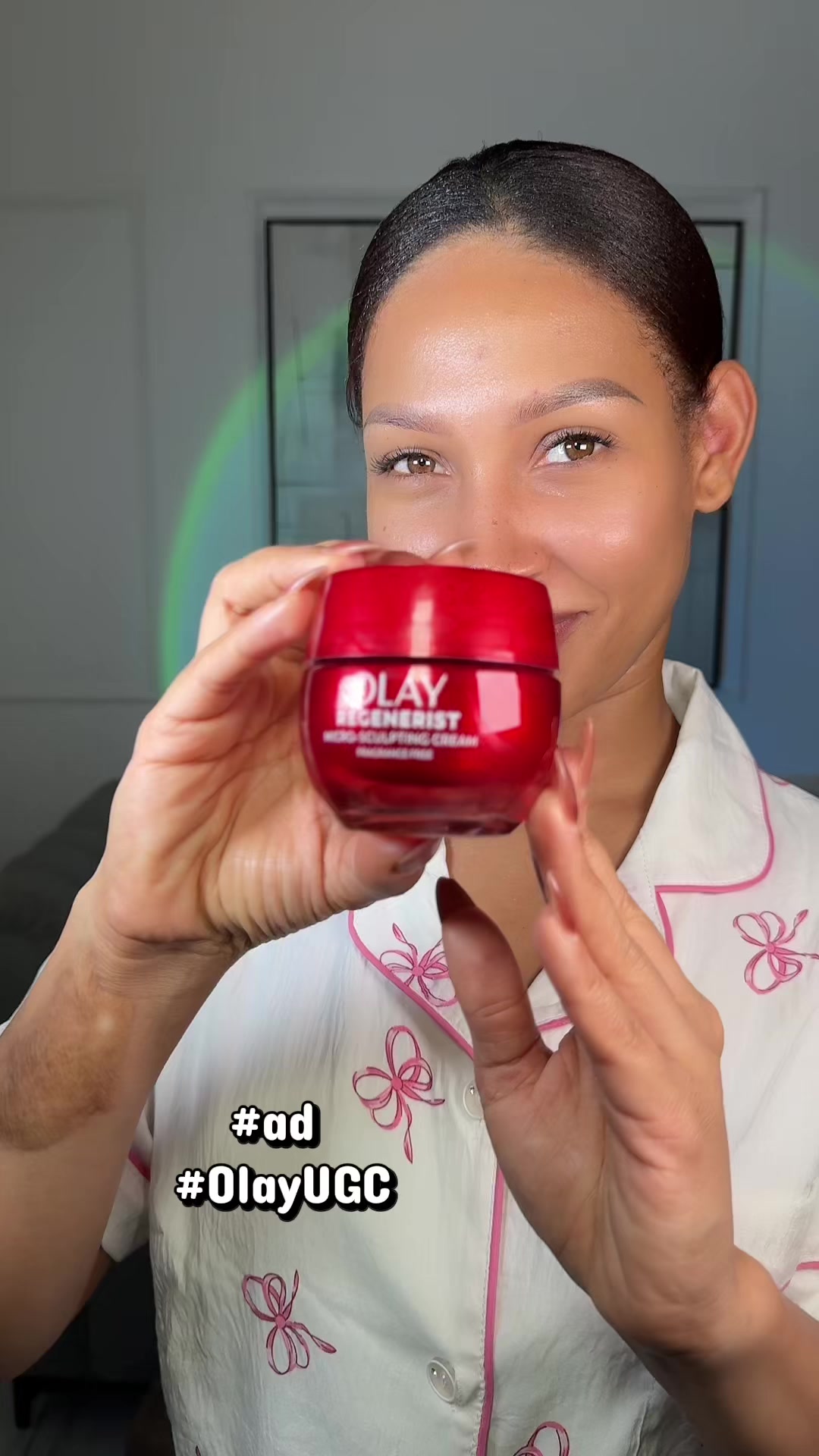 TikTok post by @profe.scarlet for Chimeable. Caption reads: #ad #OlayUGC @chimeable.
