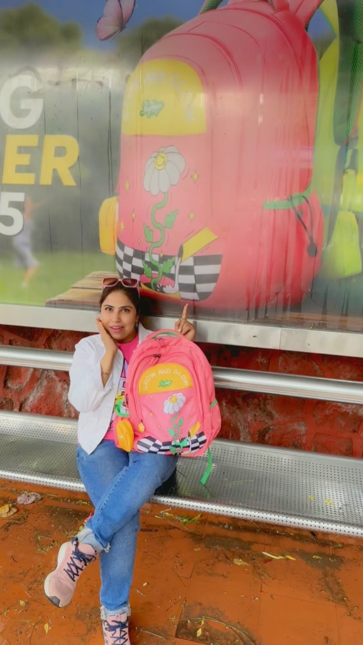 Instagram post by @manyakauroberoi for Skybags. Caption reads: Spotted my Skybags doppelgänger on the hoarding!....