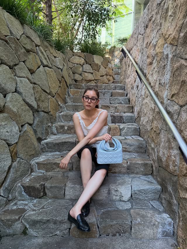 Instagram post by @yuuuuukko_ for Dior. Caption reads: New Icon "Toujours Hobo " Bag♡ @dior #DiorAW26....