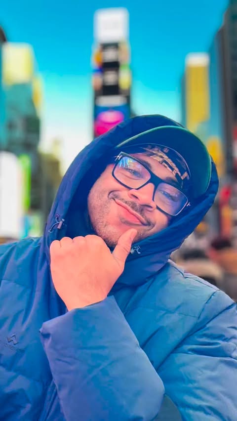 Instagram post by @thou_ism for Vision Express. Caption reads: [...] style with my #TomFord eyewear! 🏙️....