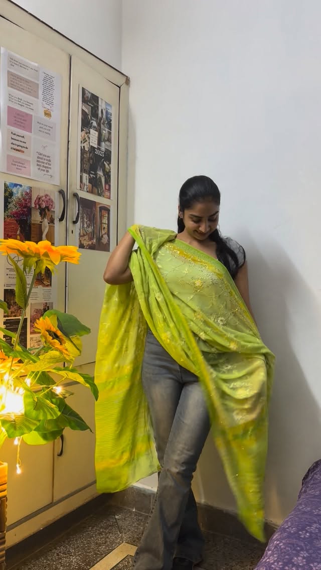 Instagram post by @styleandshutter for MARS Cosmetics. Caption reads: I recently went to Janpath and found this really....