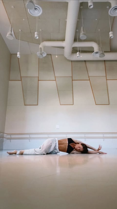 Instagram post by @keiraredpath_ for GAP. Caption reads: [...] choreo & one of my fav parts to do in the....
