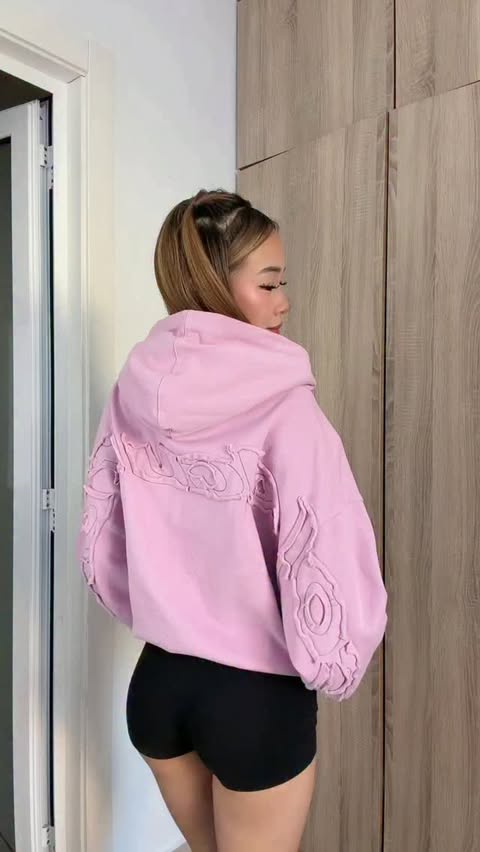 Instagram post by @jiialegarciia for Cold Culture. Caption reads: @coldculture 💗 *publi (regalo).