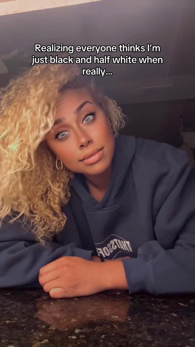 Instagram post by @taliaperezofficial for THATSSOFETCH.COM.AU. Caption reads: Supriseeeeee.