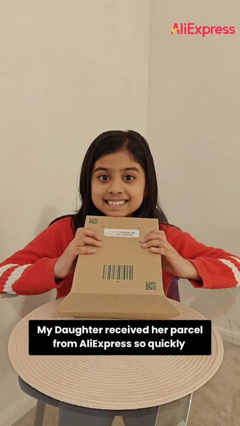 Instagram post by @momandalira_ for AliExpress. Caption reads: [...] Code :- DEC0W3  to get (£5 off....