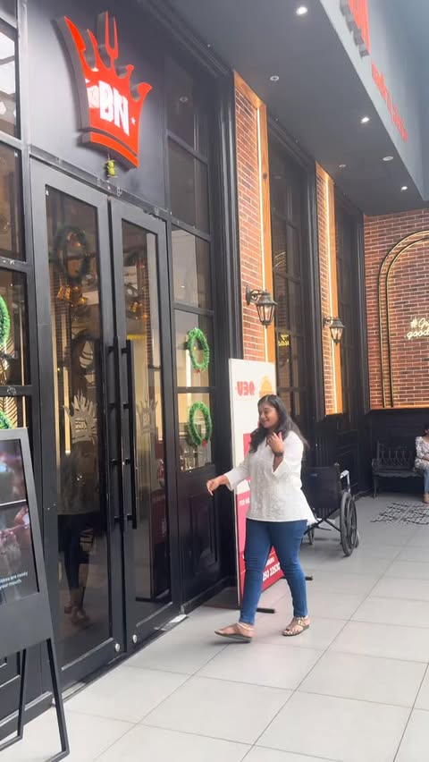 Instagram post by @glamyourgripbybindu for EVEREVE. Caption reads: [...] even on my periods yes all because....