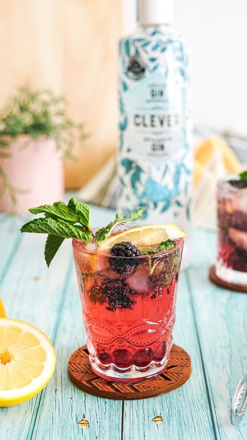 Instagram post by @bestofthislife for Clever Mocktails. Caption reads: [...] alcohol, a classic G&T made with....