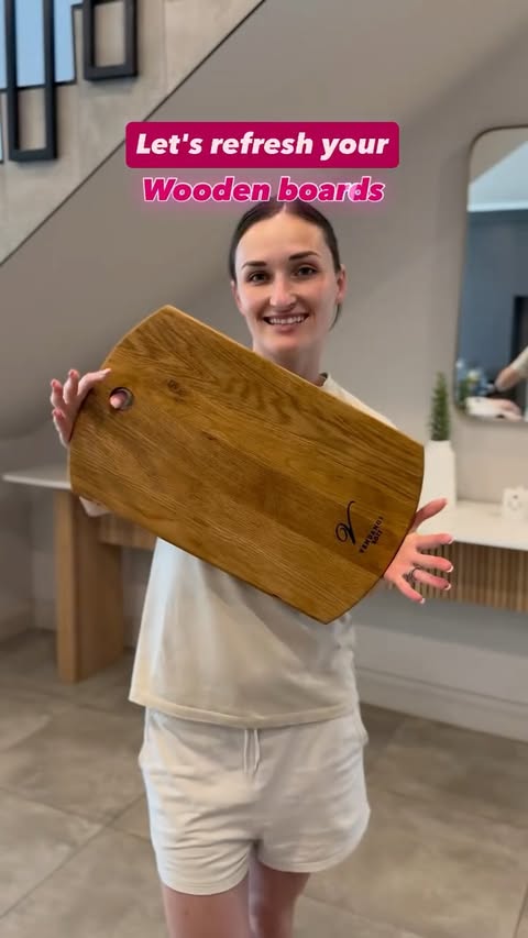 Instagram post by @hey_housewife for Scrub Daddy. Caption reads: Hi Wifey 👋 
Almost festive season! And when you....