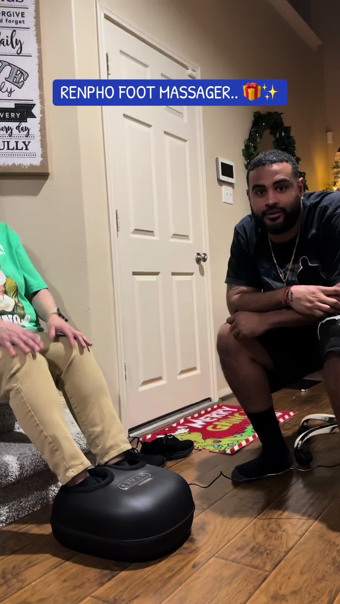 TikTok post by @deputyfromtexas for RENPHO. Caption reads: [...] Gift they actually Want! 🚨🎁🎄😮‍💨✨....