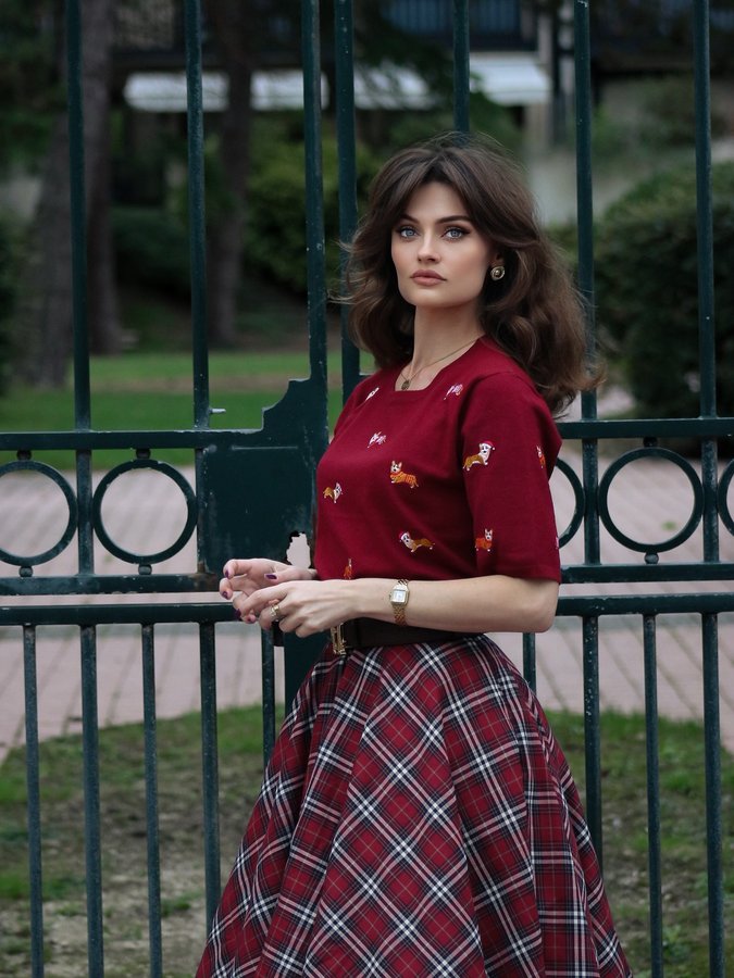 Instagram post by @minakshi.mahta for Nice Cream London. Caption reads: A little Christmas vibes that will be there in....