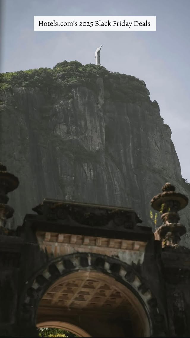 Instagram post by @roamingwithromie for Hotels.com. Caption reads: #EGAmbassador 🚨SALE ALERT: Hotels.com Black....