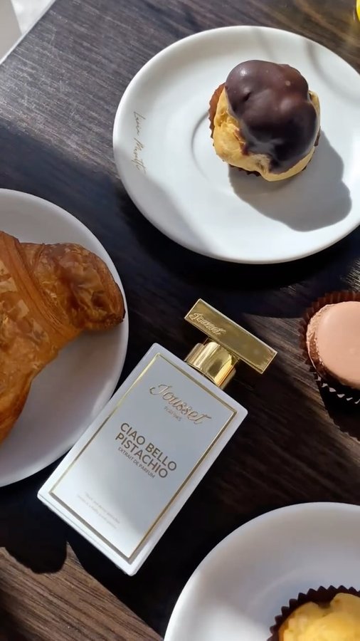 Instagram post by @the.amira.edit for Jousset Parfums. Caption reads: [...] at the perfume market 🤤
Thank you....