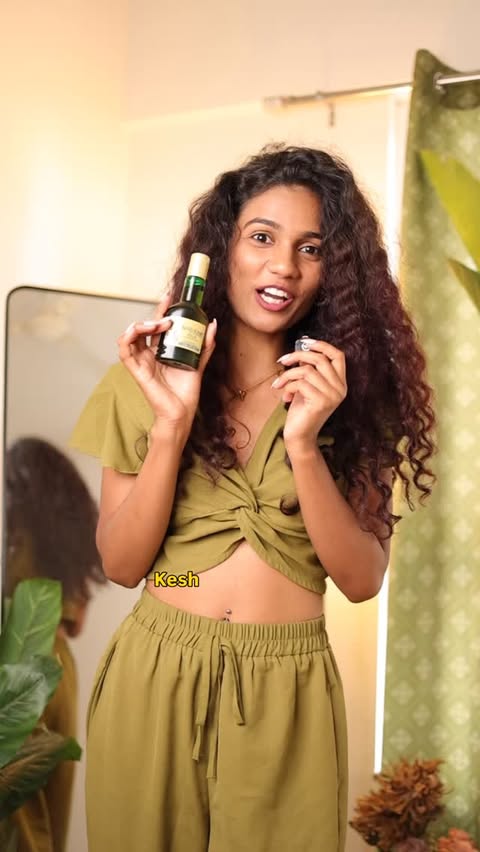 Instagram post by @travelling_with_curls for Kesh King. Caption reads: [...] extra care That’s when I started using Kesh....