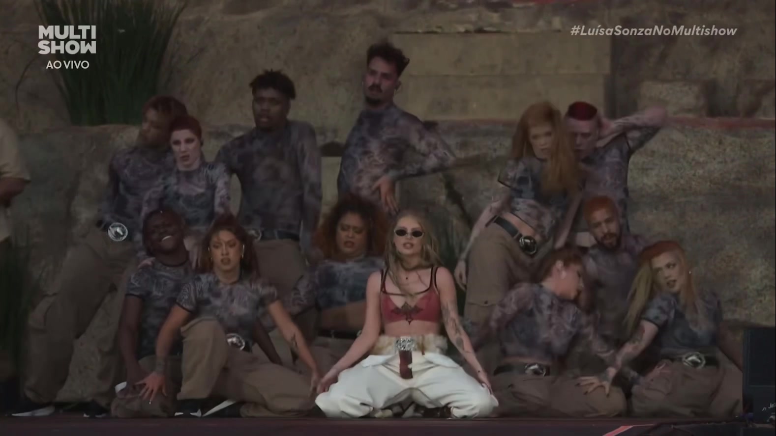 TikTok post by @luisasonza for Rock in Rio. Caption reads: anaconda @Rock in Rio .