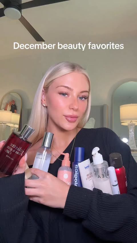 Instagram post by @ladycarolinewiley for Supergoop. Caption reads: [...] - Juliette eau de parfum
@supergoop - glow....