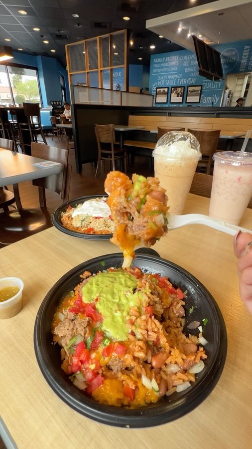 Instagram post by @ocfoodandview for Miguel's Jr. Caption reads: Signature Bowls and Pumpkin Pie Horchata!....