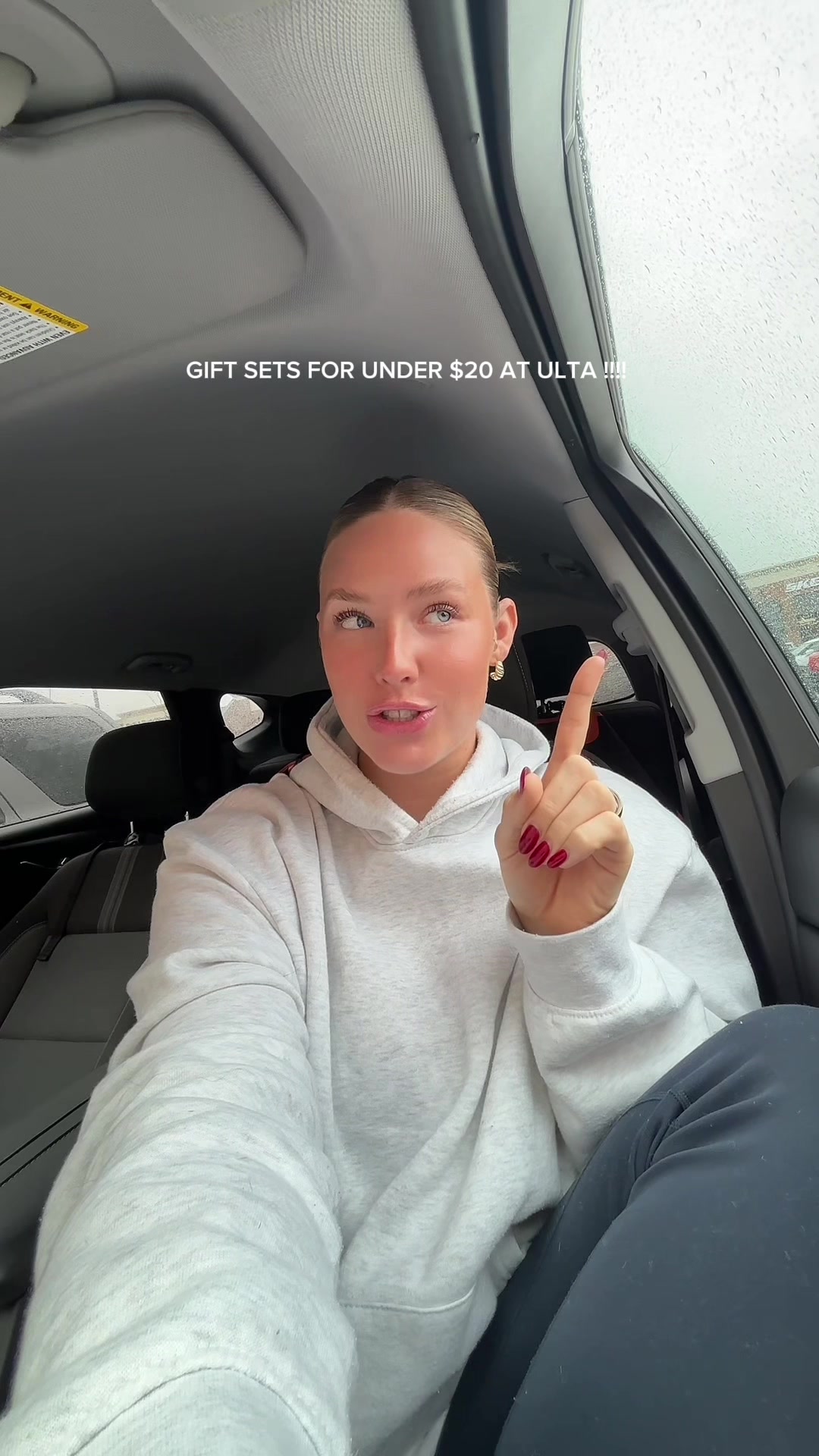 TikTok post by @skinwithhav for Good Molecules. Caption reads: Gift sets for under $20!!!?! Yes please!!! @Good....