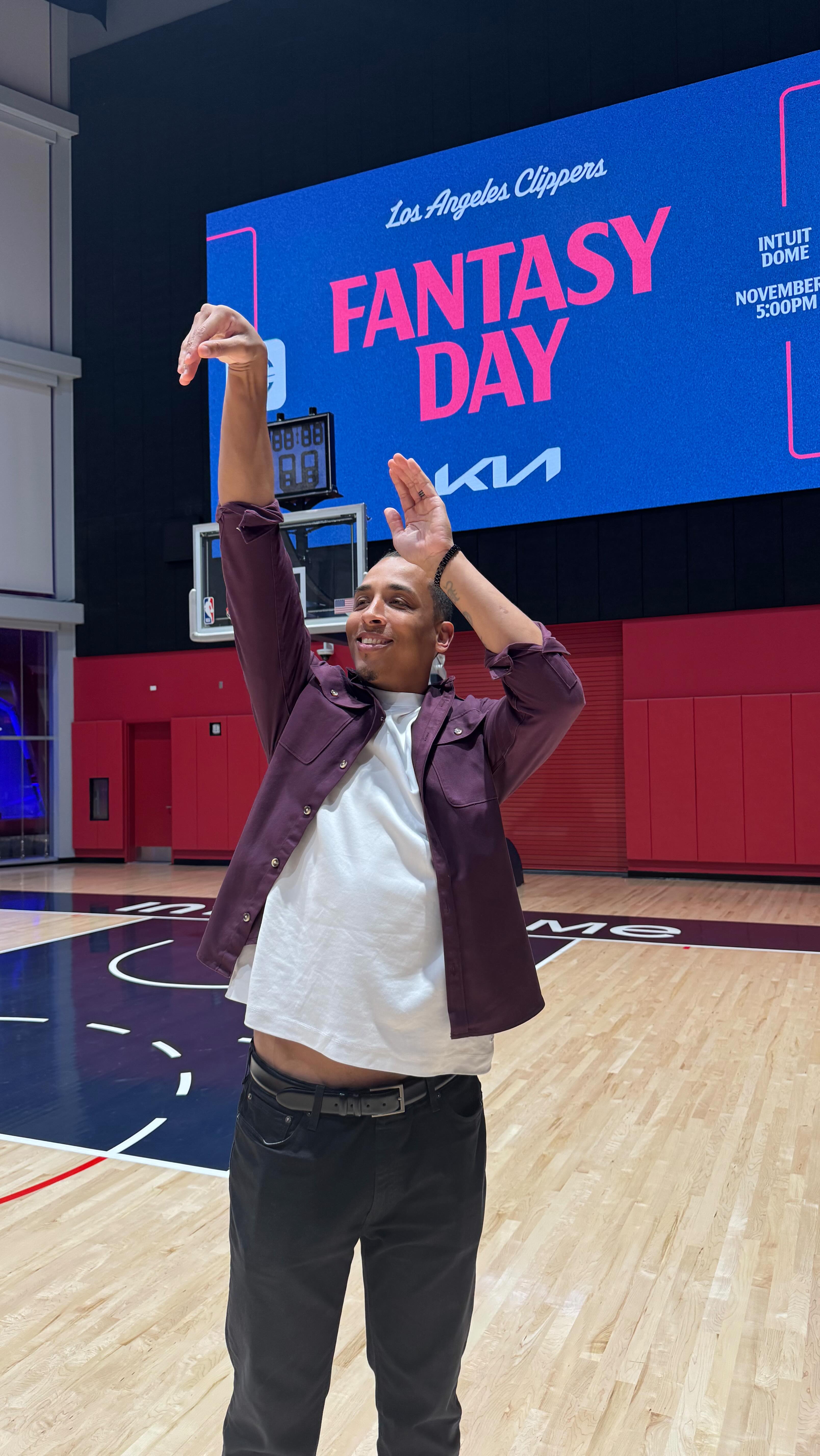 Instagram post by @tallguycarreviews_ for Kia. Caption reads: It’s always a good time with @kiausa 🏀 Tonight....