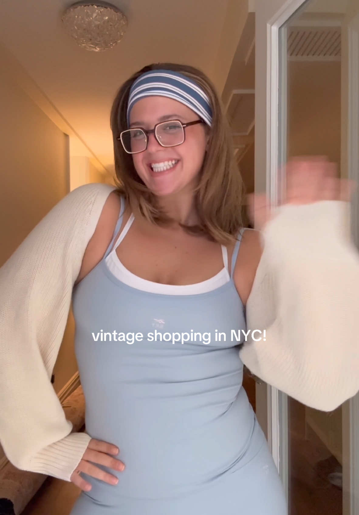 TikTok post by @kakikirkk for The Niche Shop. Caption reads: [...] me 💃 #fyp #ues #nyc #nichepartner @The....