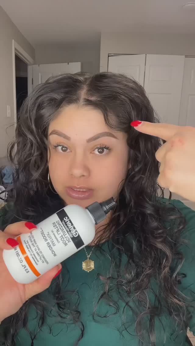 Instagram post by @es_jenny_solares for Sally Beauty. Caption reads: #SallyBeautyPartner  I got that Gloria Trevi hair....