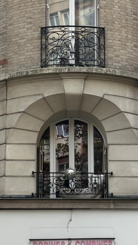 Instagram post by @densread for paper republic. Caption reads: olive green leather notebook by @paper_republic....