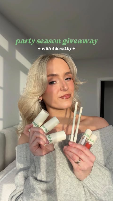 Instagram post by @tinipeart for Adored By. Caption reads: [...] details below:

✨ The prize:
Whole Adored By....