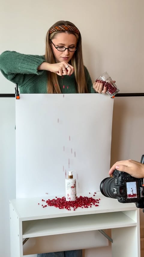 Instagram post by @illustrator.blog_artist for Photoroom. Caption reads: [...] quick phone shot → open @photoroom → remove....