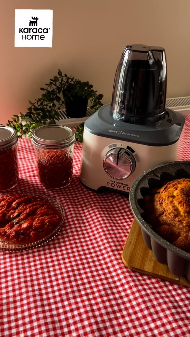 Instagram post by @ogretmen_anne53 for Karaca Home. Caption reads: ✨ Mutfağımın yeni yıldızı: Karaca x Refika Birgül....