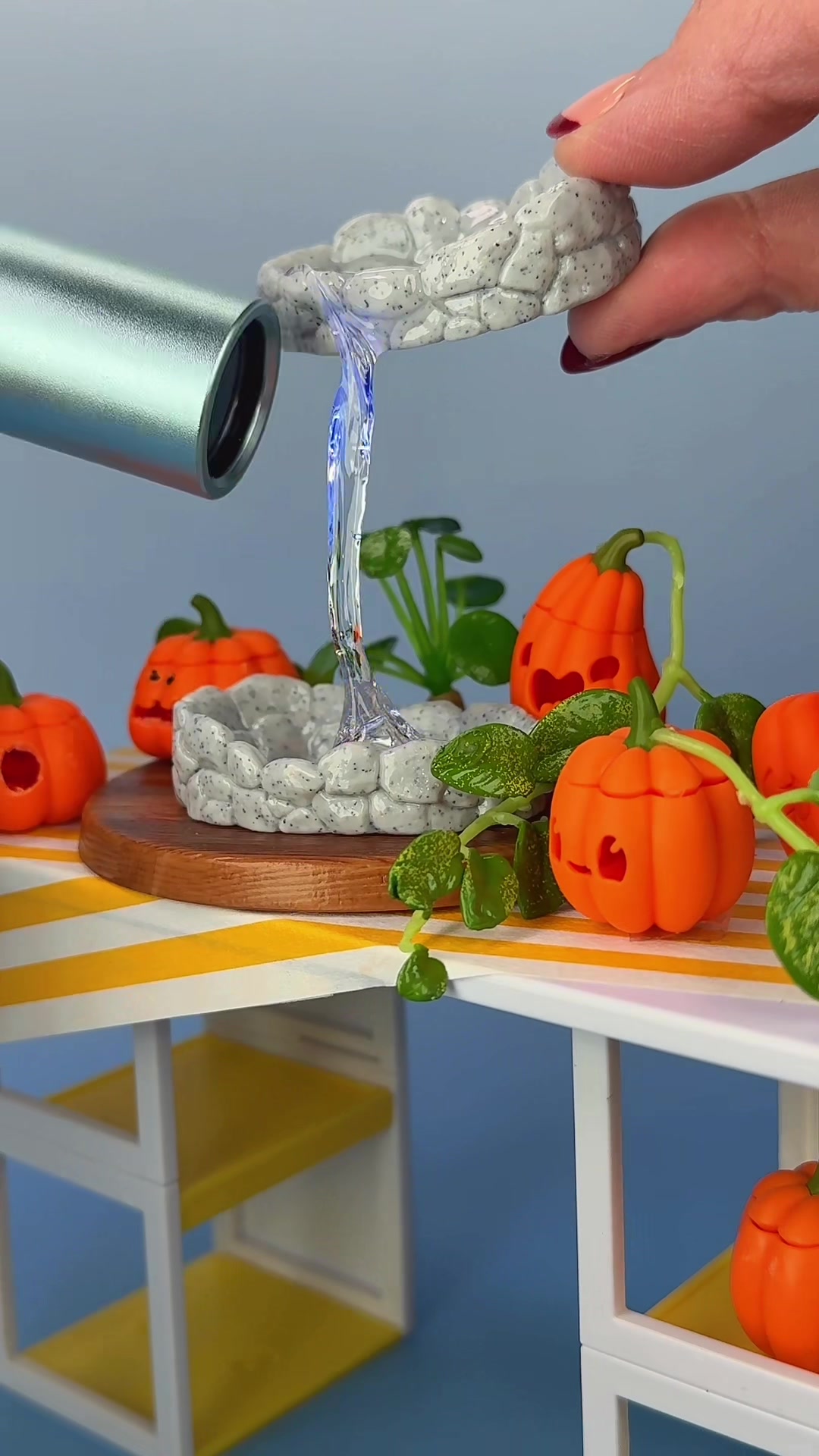 TikTok post by @miniverse_make_it_mini for Let’s Resin. Caption reads: [...] it, here it is 😍 The rechargeable LET’S....