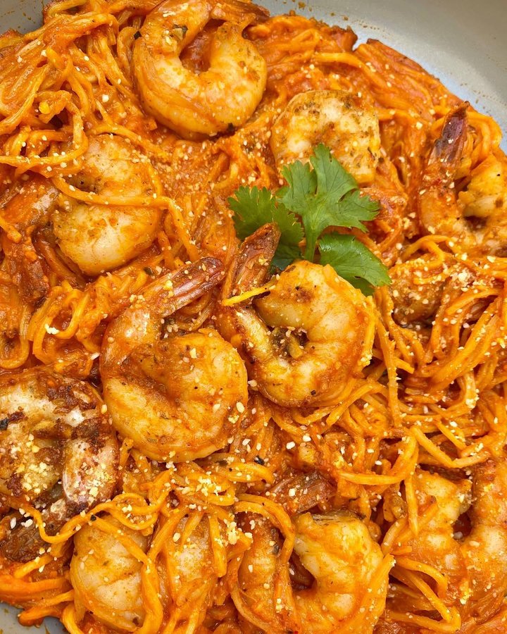 Instagram post by @allthings_witb for Natural Heaven. Caption reads: Spaghetti/Pasta craving satisfied in under 10 mins....