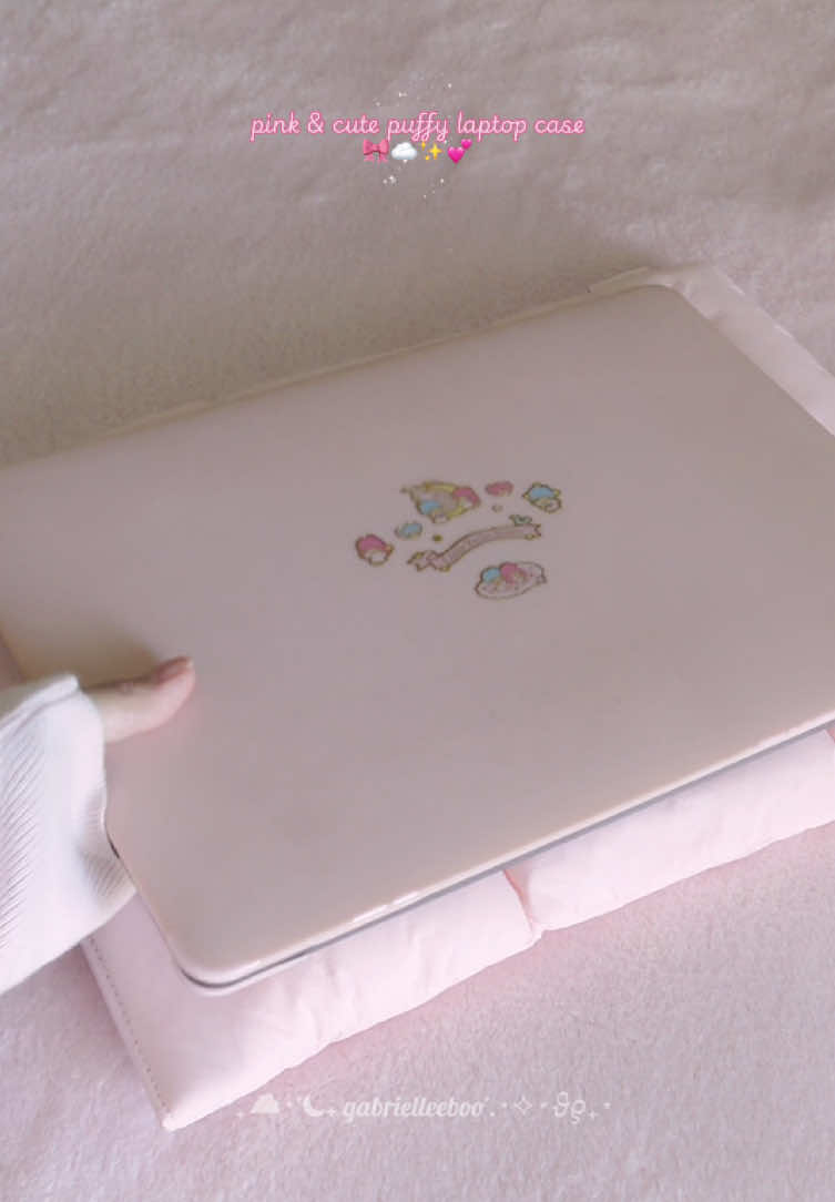 TikTok post by @gabrielleeboo for Comfyable. Caption reads: [...] and secure it is 💞 🎀 cute details ♡....