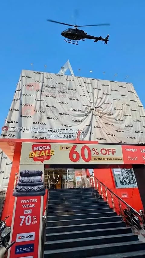 Instagram post by @moradabad_bloger_ for Fashion Factory. Caption reads: [...] — now all accepted for Exchange at Fashion....