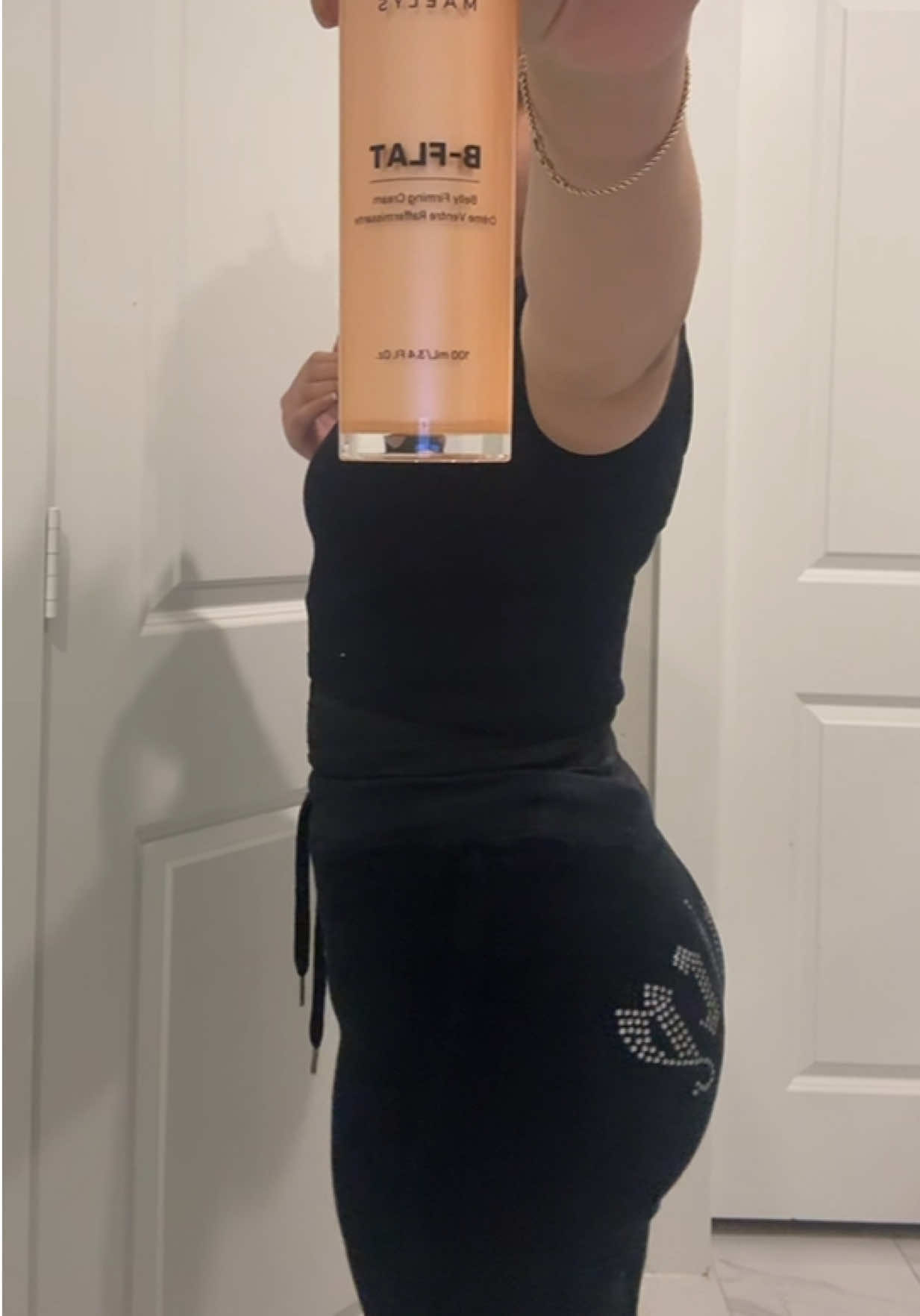 TikTok post by @cmpmelody for MAELYSCOSMETICS. Caption reads: Stay snatched with @MAËLYS ⌛️.