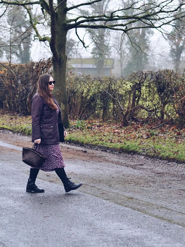 Instagram post by @jacquardflower for New Look. Caption reads: [...] 🩷

Rewear of one of my floral dresses....