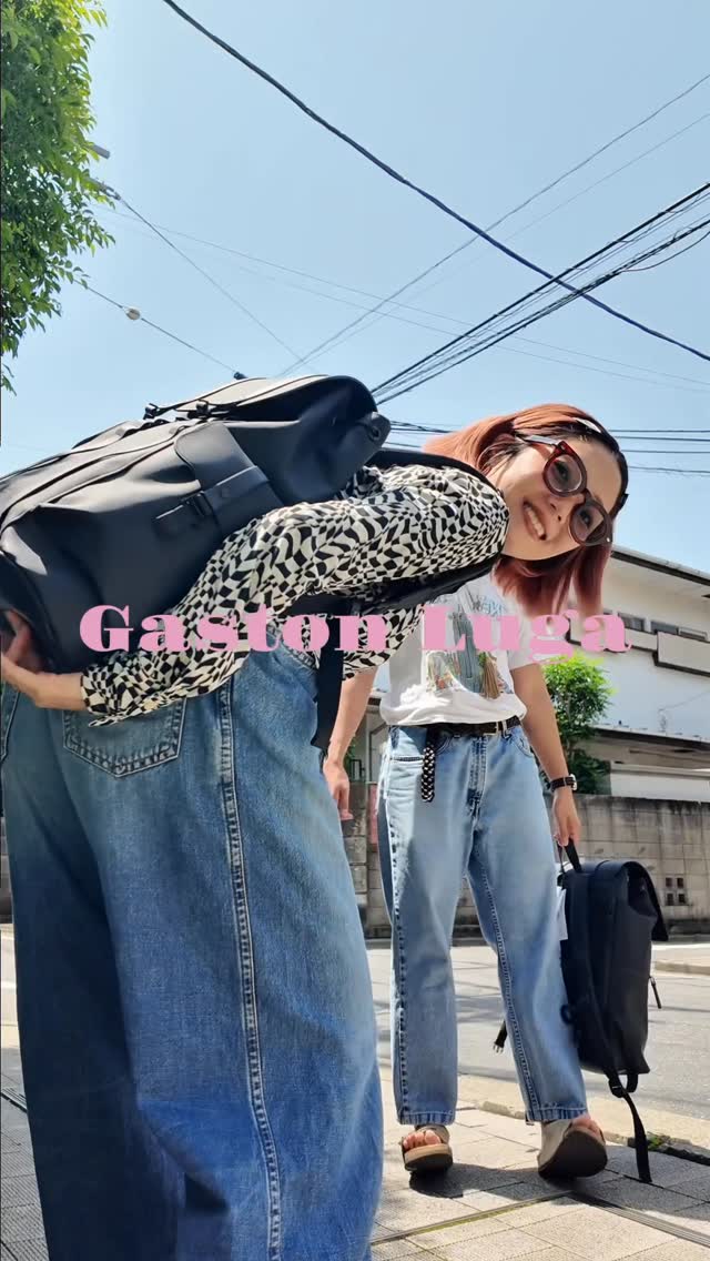 Instagram post by @aitam1691 for Gaston Luga. Caption reads: ぴとお揃い〜🩶
沢山入るしかわいいから気に入ってる( ͡° ͜ʖ....