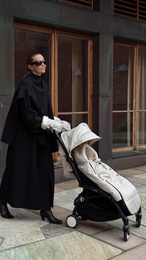 Instagram post by @fannyamandanilsson for Stokke. Caption reads: Paid advertisement for @stokkeyoyo @stokkebaby....