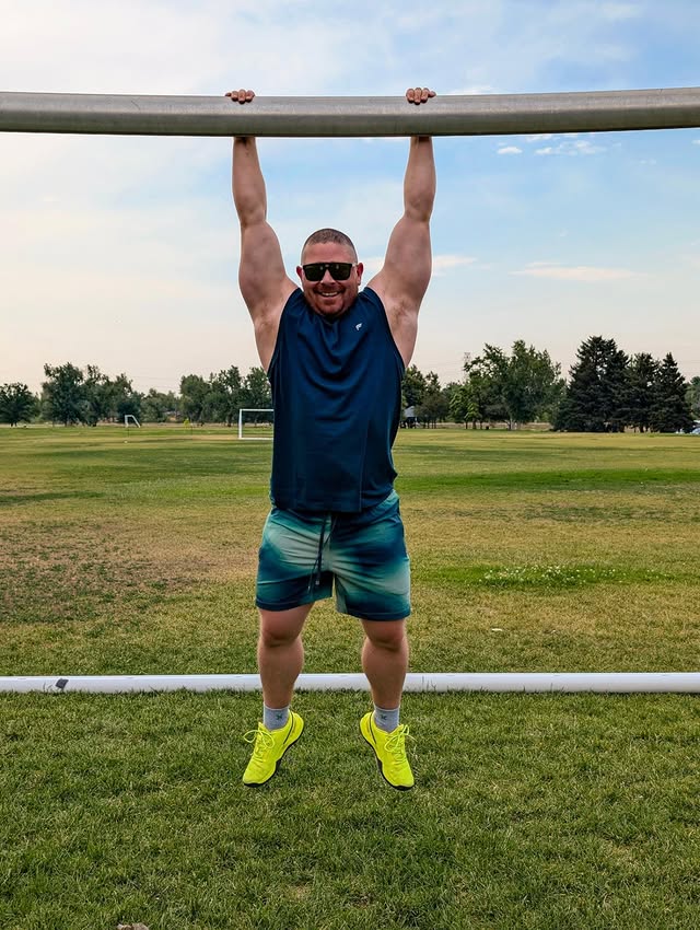 Instagram post by @muscle_mountain_man for Fabletics Men. Caption reads: [...] Been such good matches! Thanks to....