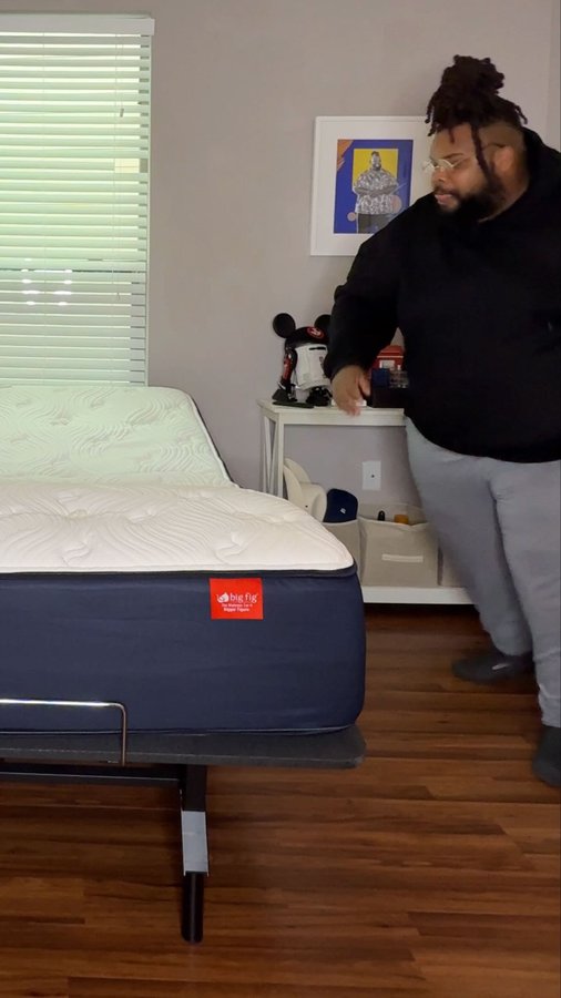 Instagram post by @chubbydiaries for Big Fig Mattress. Caption reads: I got Big plans during the holidays!! 

Hands down....