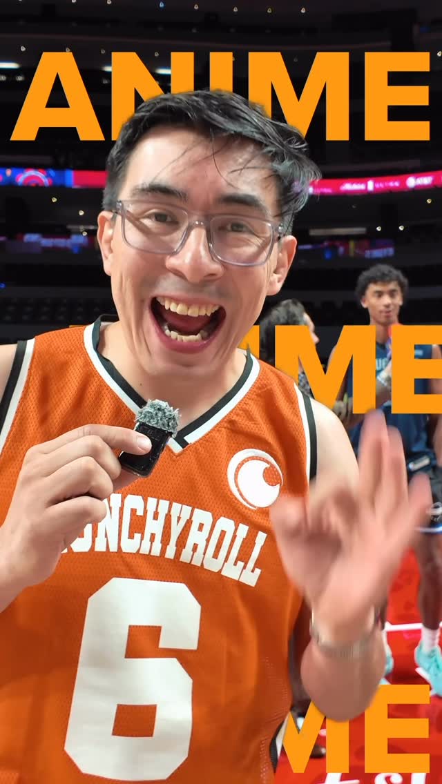 Instagram post by @supersaiyachamp for Crunchyroll. Caption reads: Entrevisté a los Mavericks sobre anime gracias a....