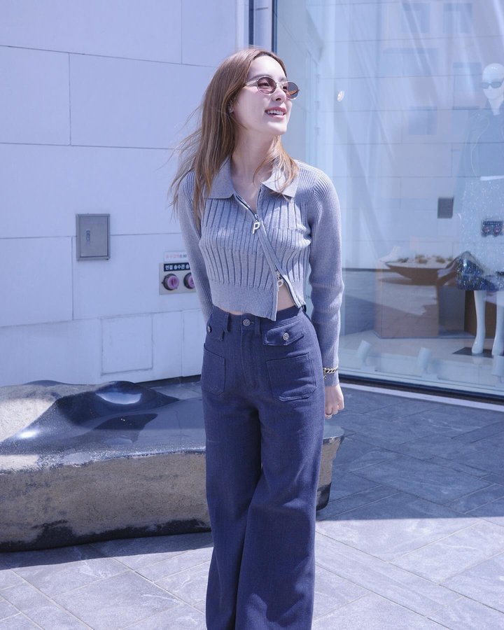 Instagram post by @punpreedee for Pomelo Fashion. Caption reads: Just flowing with the day ☁️💌🧸.