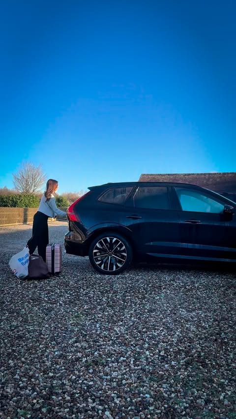 Instagram post by @iamcarlyharris for Volvo Cars. Caption reads: There’s something absolutely magic about a girls....