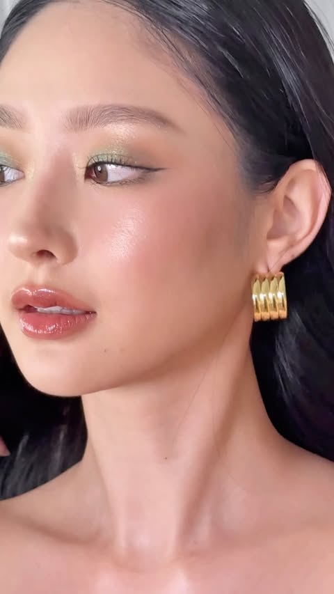 Instagram post by @patintida._ for GUCCI. Caption reads: Gucci Flora Gorgeous Orchid Intense and a [...].