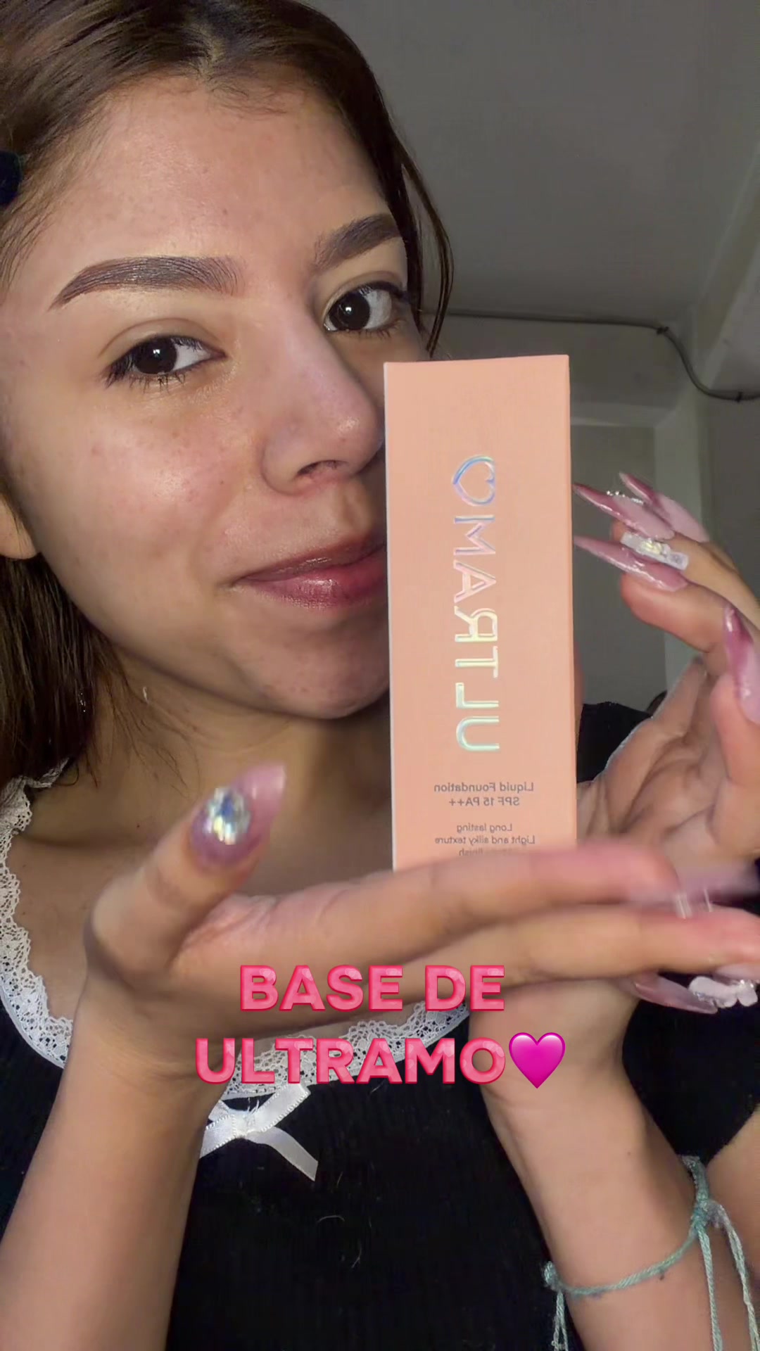 TikTok post by @26_danny for Ultramo. Caption reads: Base de @Ultramo-Selected 🩷 #beautytips #ultramo....