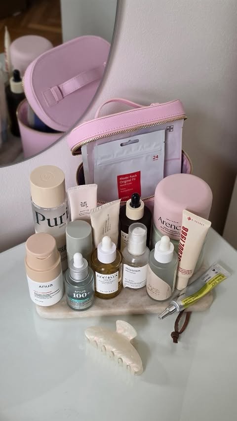 Instagram post by @anetjiskra for ROSSMANN Česká republika. Caption reads: Už jste slyšeli, že je v @rossmann_cz sleva 30 %....