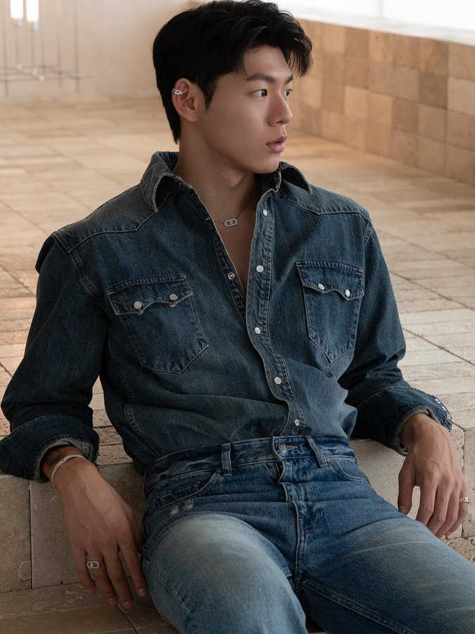 Instagram post by @dennismaaa for Messika. Caption reads: @messika |AD

#menswear #jewelry #messika.