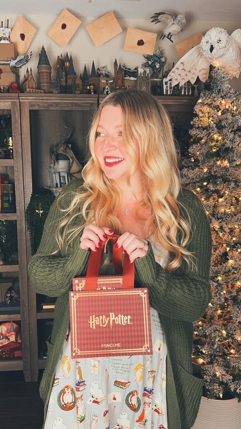 Instagram post by @tiff.dalton for Fanci.me. Caption reads: [...] fans! ⚡️[ad]

How cute is this NEW....