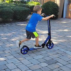 Instagram post by @analyticalmommy for Best Choice Products. Caption reads: How cool is this scooter! ⁠
⁠
I never thought to....