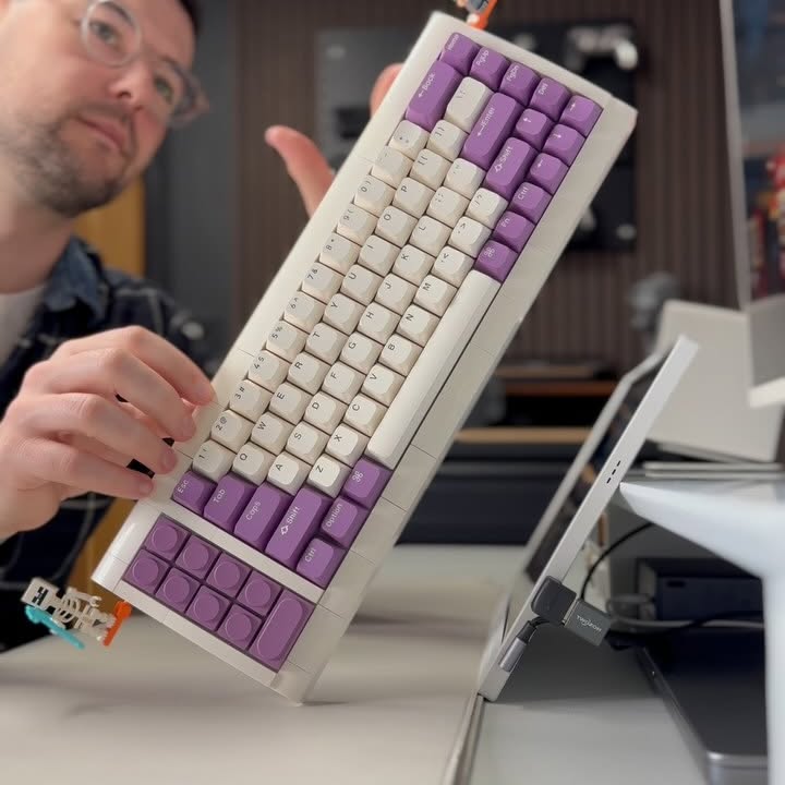 Instagram post by @paradoxperfected for KBDcraft. Caption reads: [...] . [AD] This is the Lilith Q from @kbdcrafter....