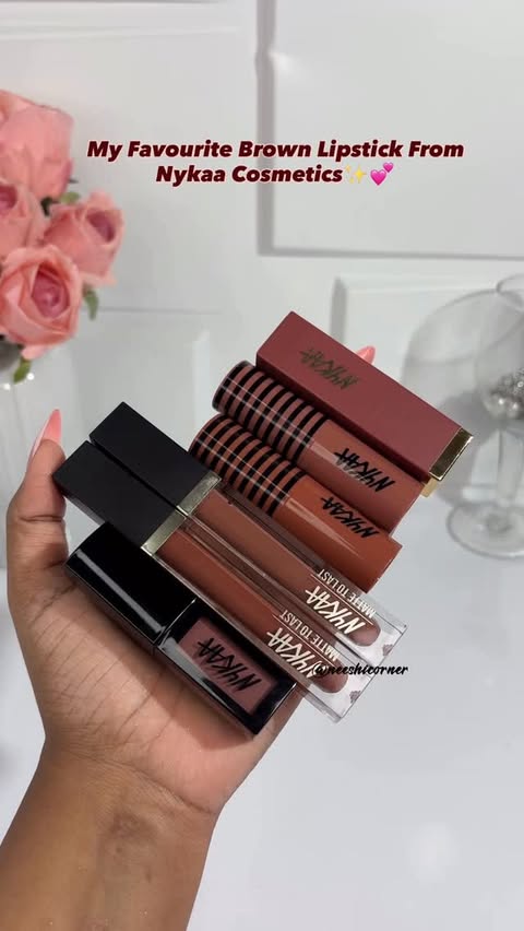 Instagram post by @neeshicorner for Nykaa. Caption reads: [...] for link 🔗 

Follow for....