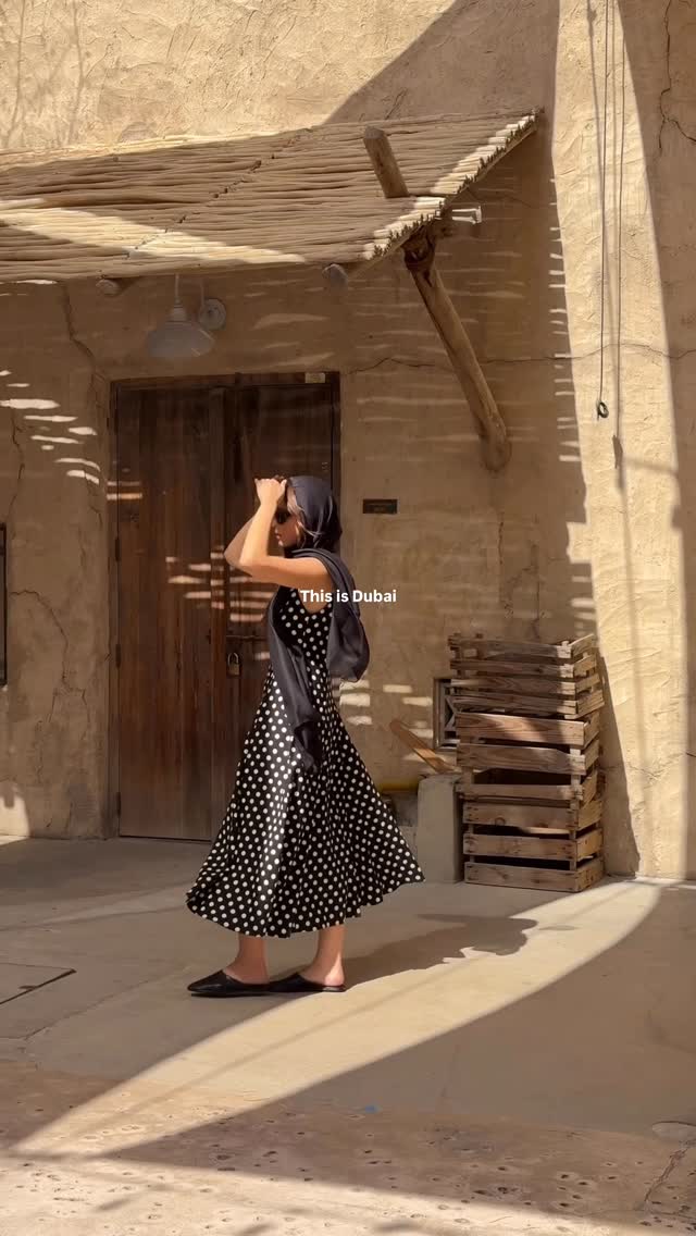 Instagram post by @julieanneho for Visit Dubai. Caption reads: Dubai in 30 secs. Pureee magic.

Highlights: a....